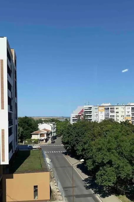 Sky Residence Burgas With Free Garage - Sky Apartments ブルガス 0*,  ブルガリア