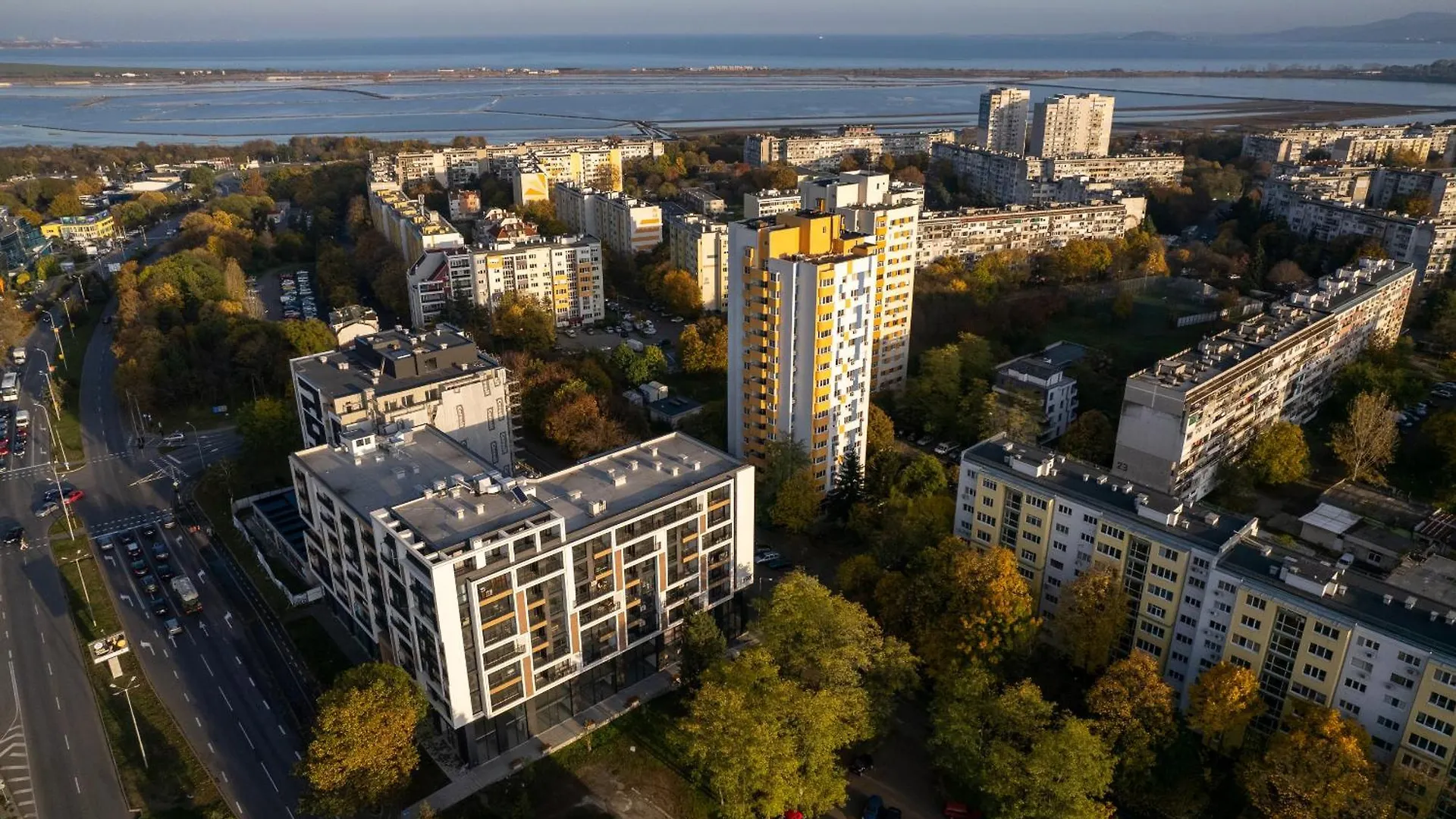 Sky Residence Burgas With Free Garage - Sky Apartments ブルガス