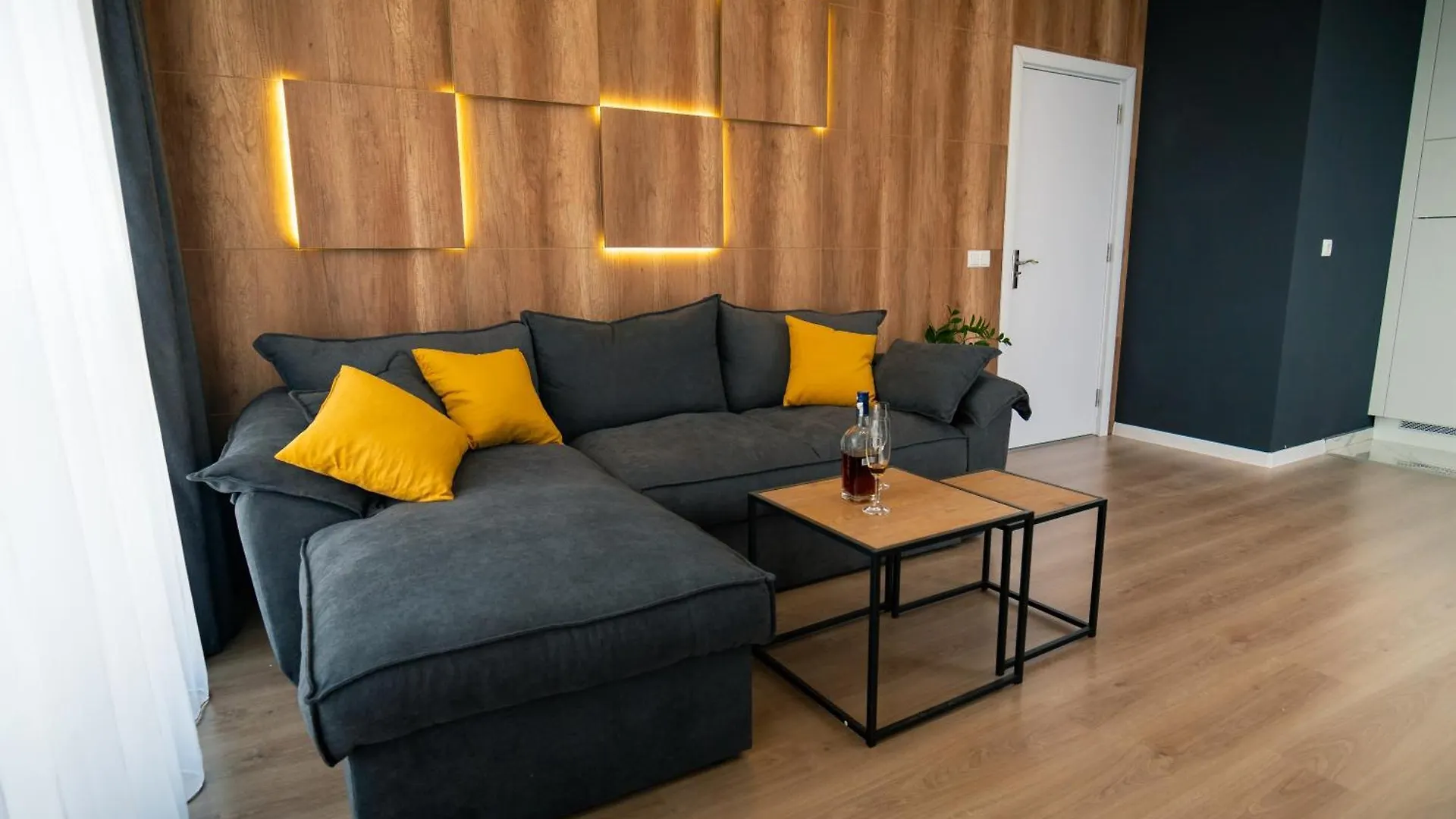 Sky Residence Burgas With Free Garage - Sky Apartments ブルガス